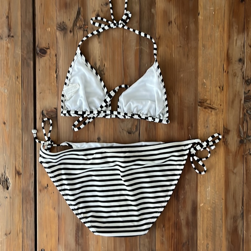 Triangle String Bikini - Picture 2 of 2